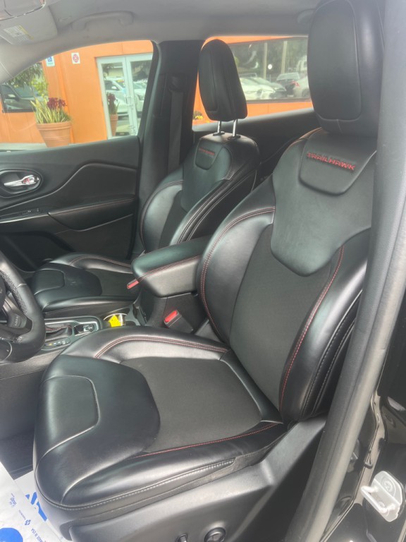 2019 Jeep Cherokee Image 25