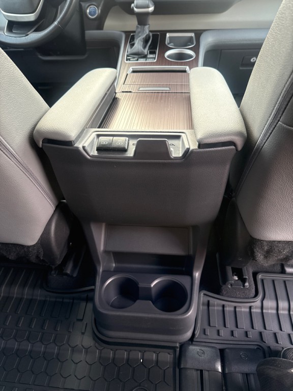 2024 Toyota Sienna Image 16