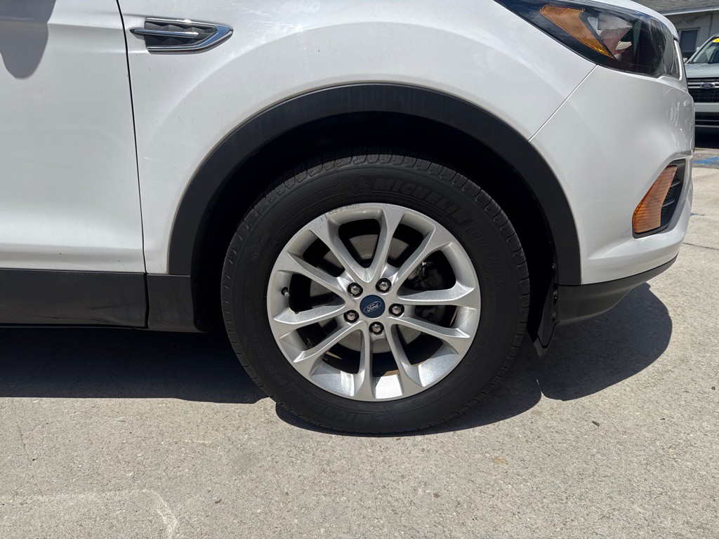 2019 Ford Escape Image 4