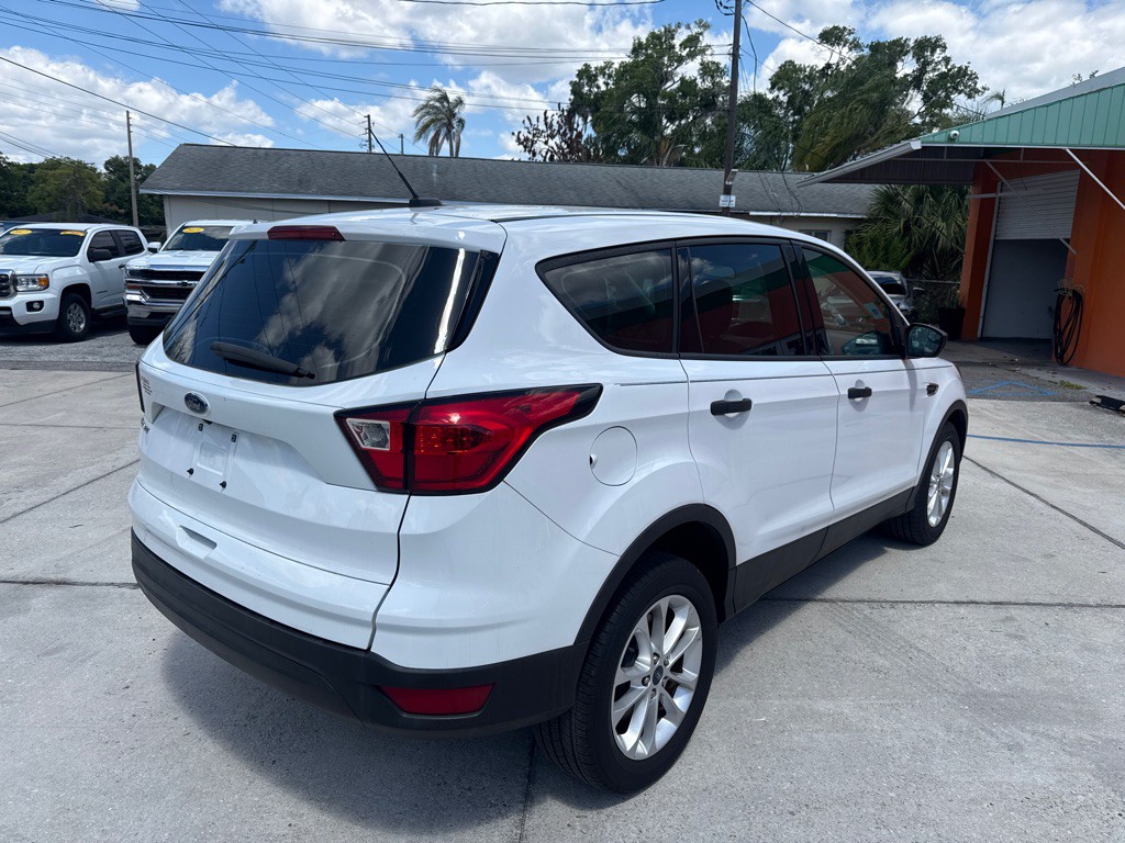2019 Ford Escape Image 14