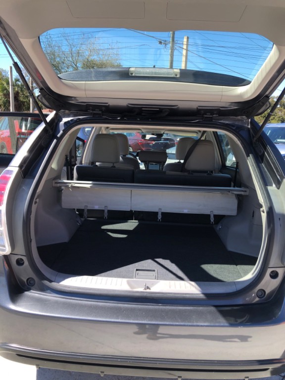 2015 Toyota Prius Image 8