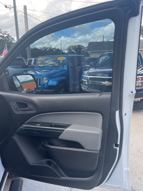 2017 GMC Canyon Image 6