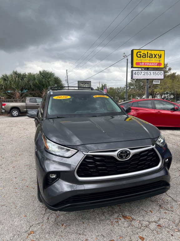 2020 Toyota Highlander Image 1