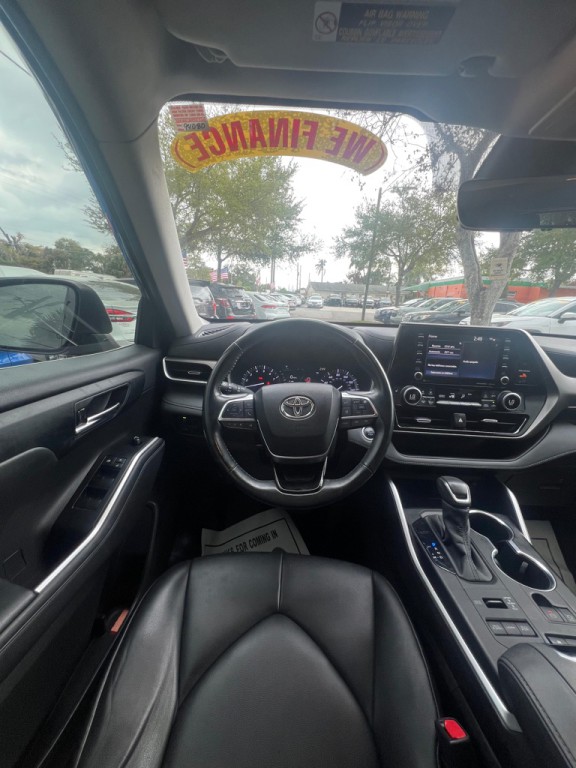 2020 Toyota Highlander Image 17