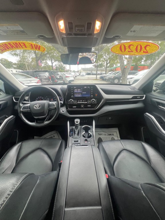 2020 Toyota Highlander Image 18
