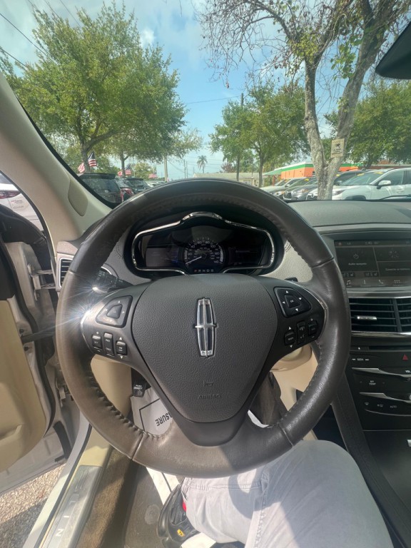 2017 Lincoln MKT Image 20