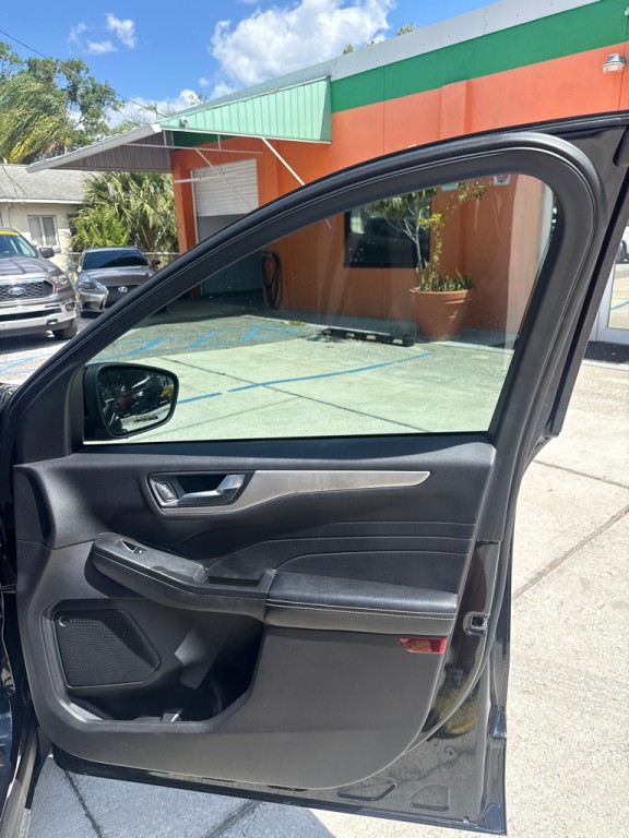 2022 Ford Escape Image 6