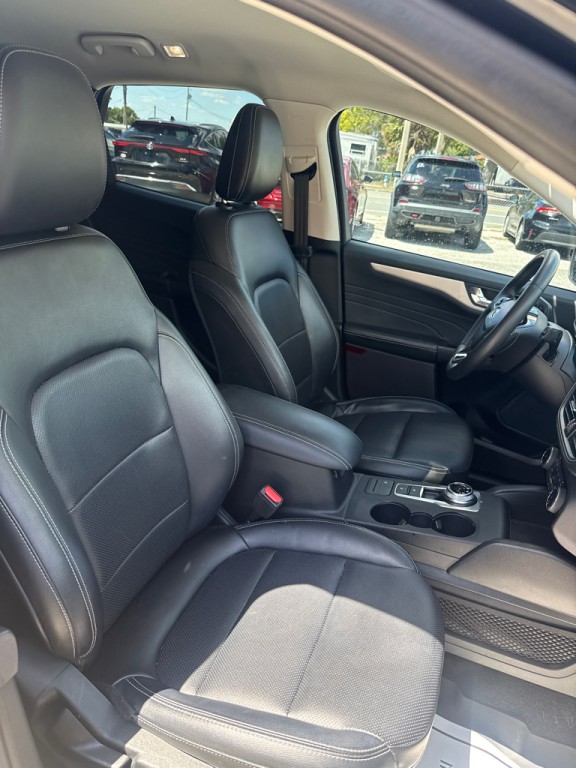 2022 Ford Escape Image 7