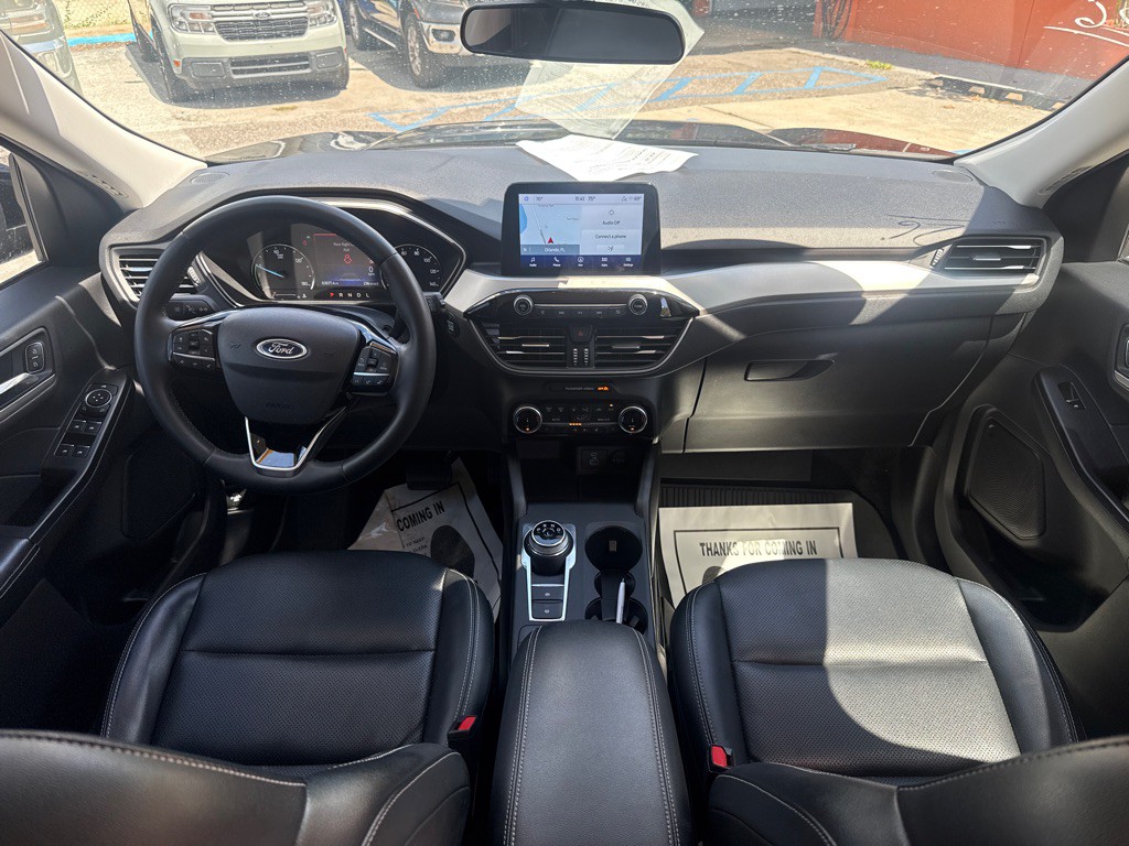 2022 Ford Escape Image 12