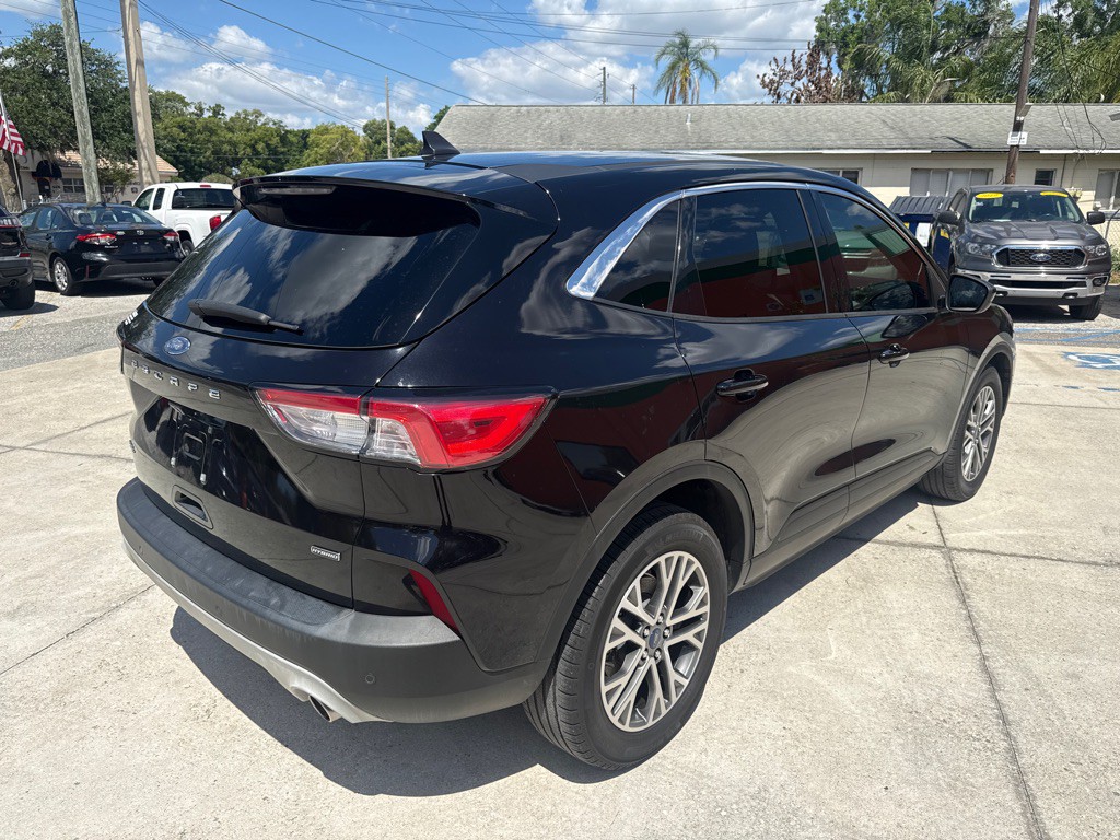 2022 Ford Escape Image 16