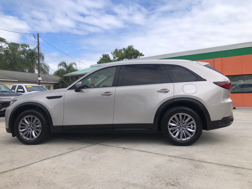 2024 Mazda CX-9 Image 4