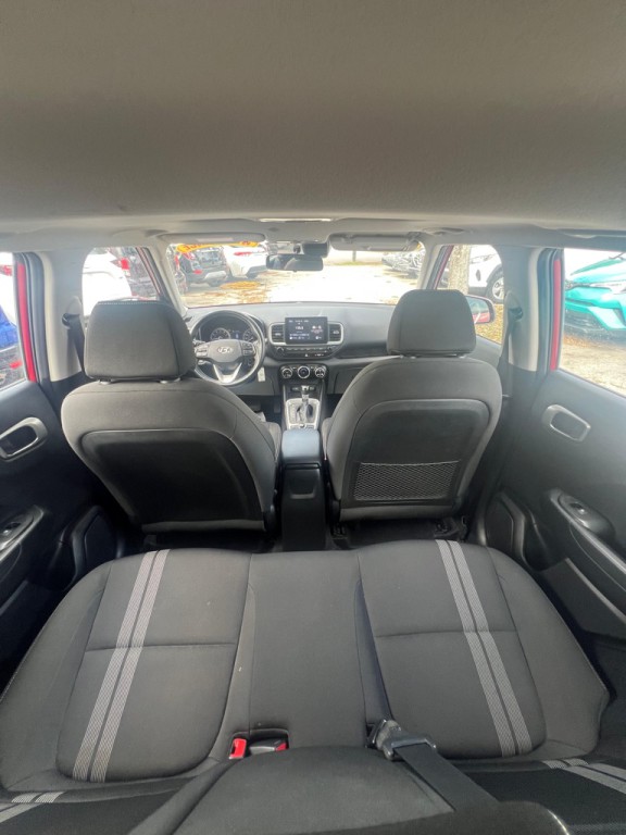 2022 Hyundai Venue Image 3