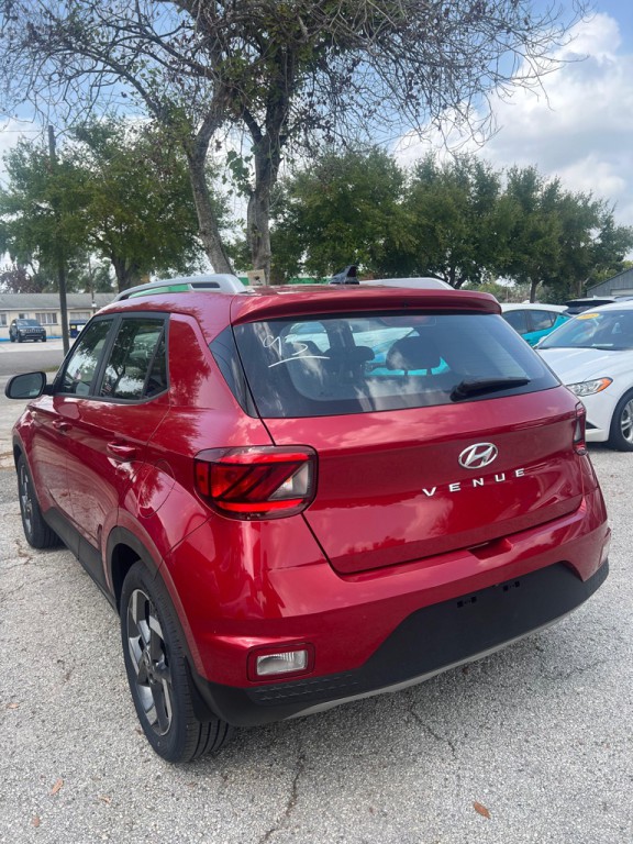 2022 Hyundai Venue Image 7