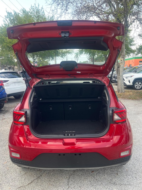 2022 Hyundai Venue Image 9