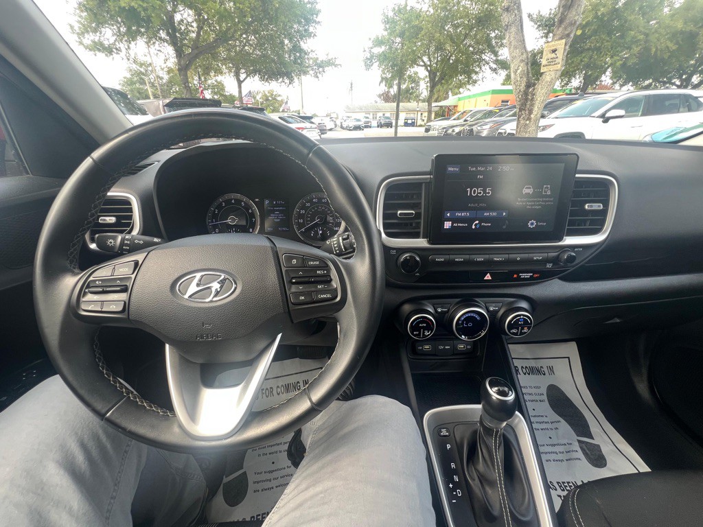 2022 Hyundai Venue Image 18