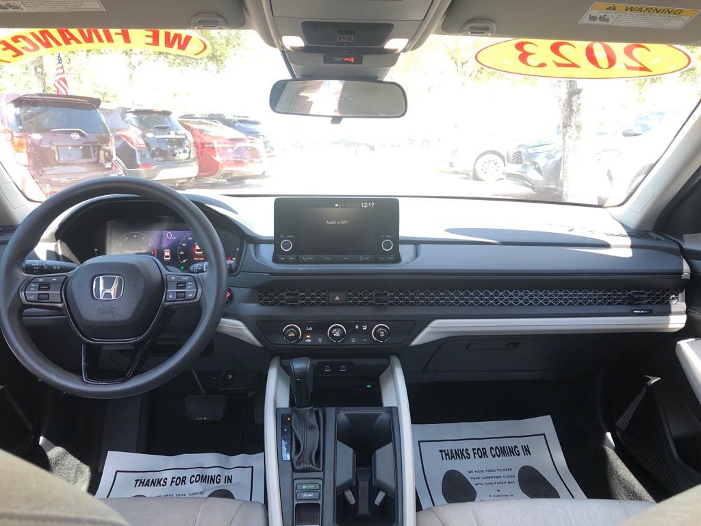 2023 Honda Accord Image 14