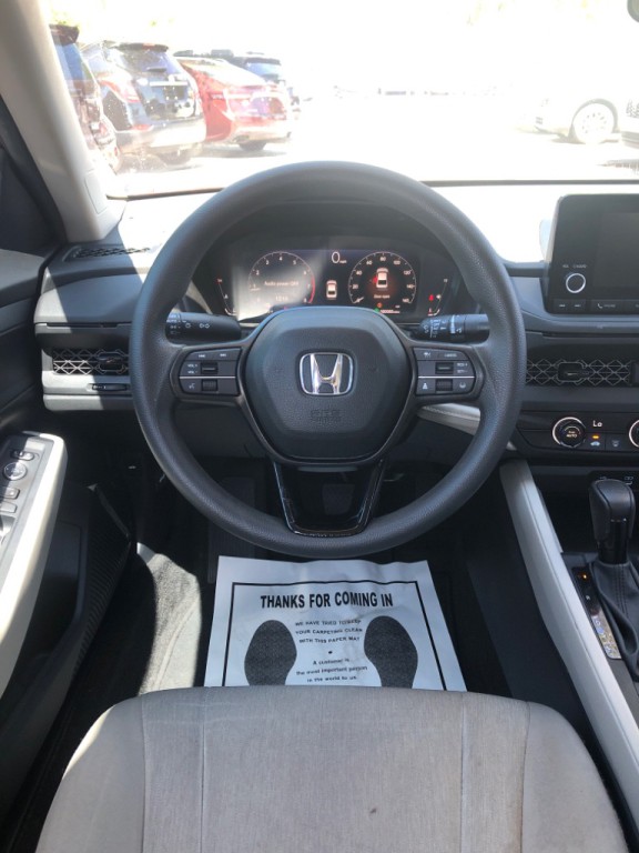 2023 Honda Accord Image 16