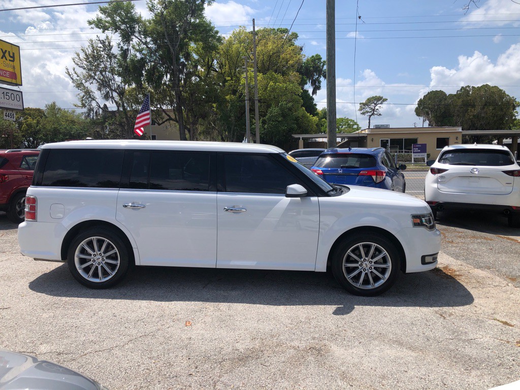 2019 Ford Flex Image 10