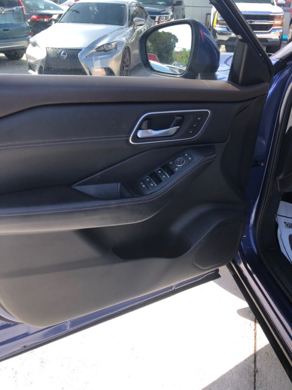 2021 Nissan Rogue Image 11