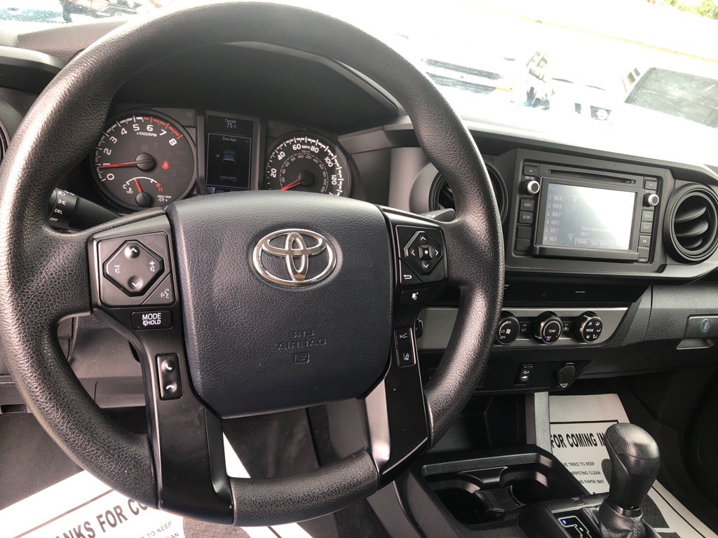 2019 Toyota Tacoma Image 12