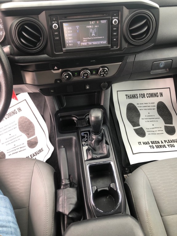 2019 Toyota Tacoma Image 13