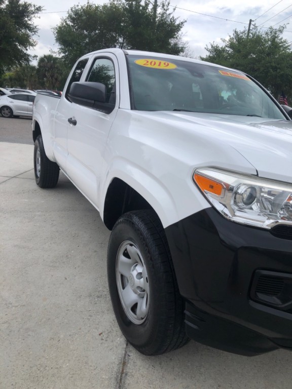 2019 Toyota Tacoma Image 16