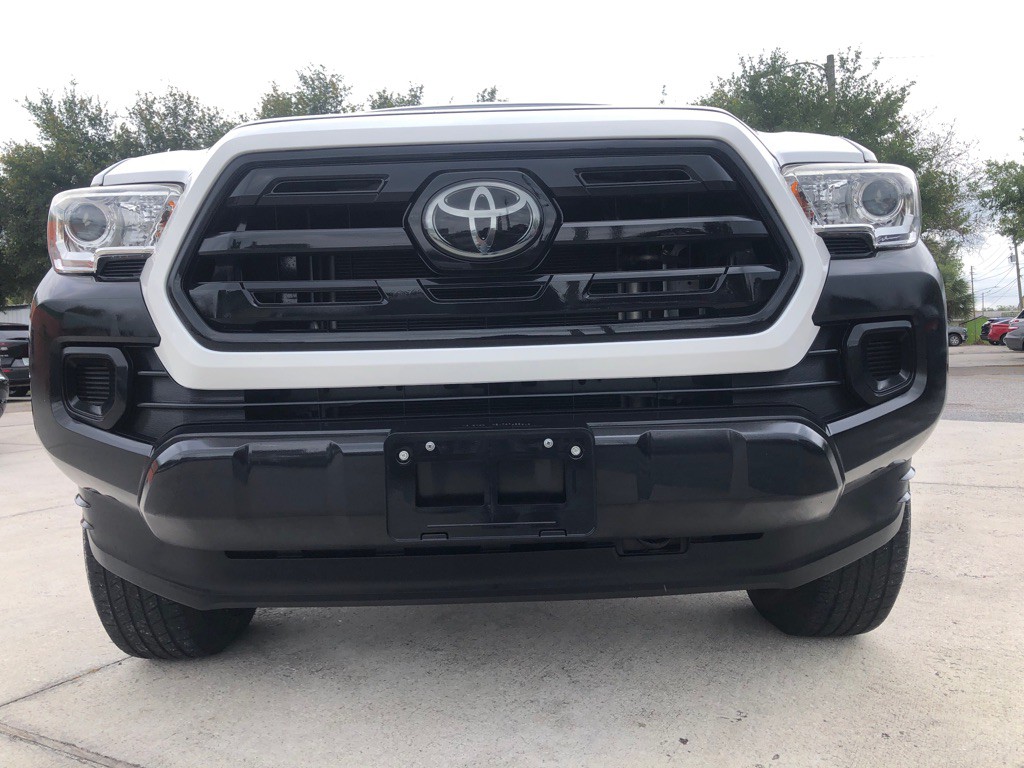 2019 Toyota Tacoma Image 23
