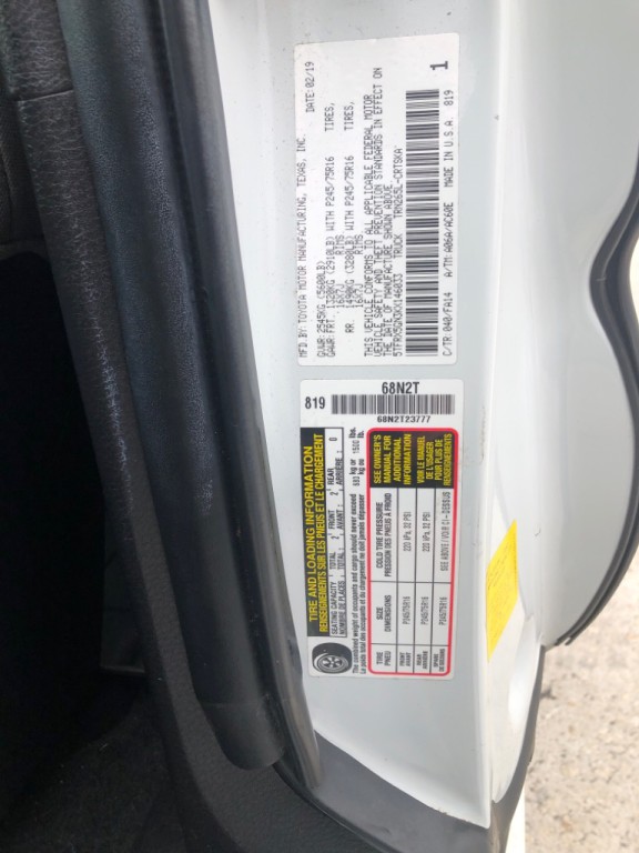 2019 Toyota Tacoma Image 24