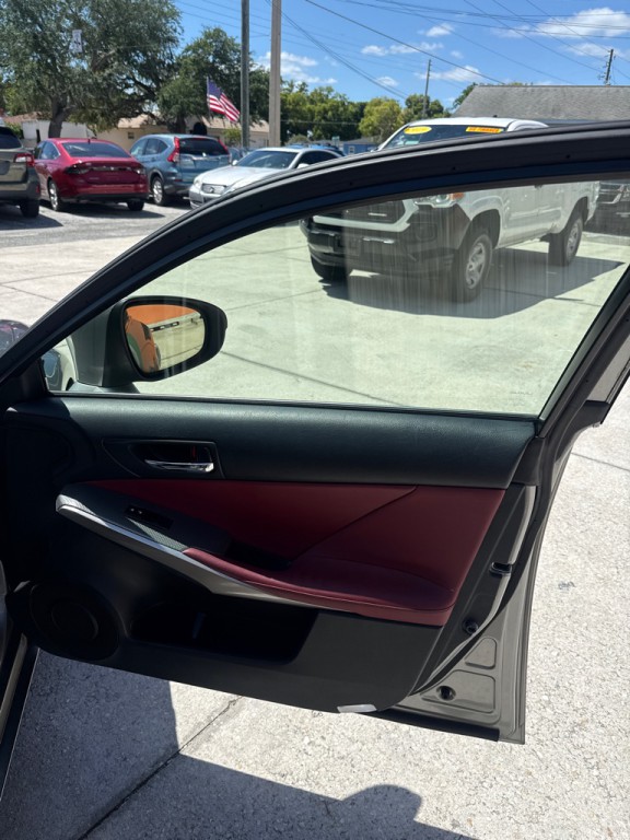 2015 Lexus IS Image 6