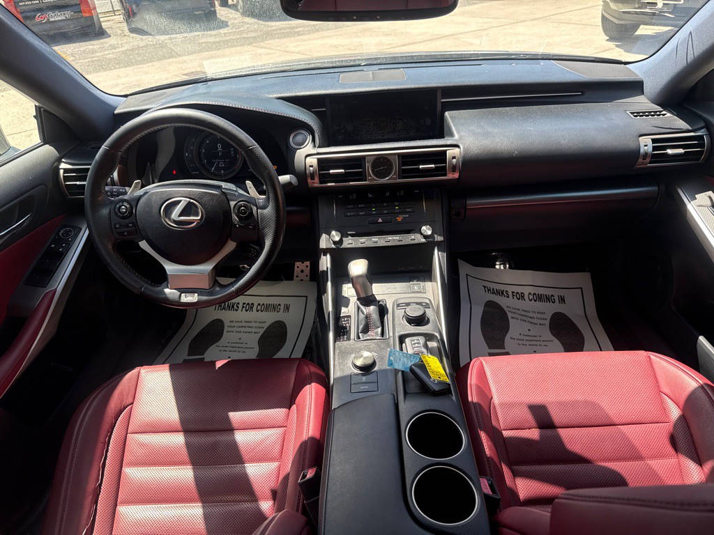 2015 Lexus IS Image 11