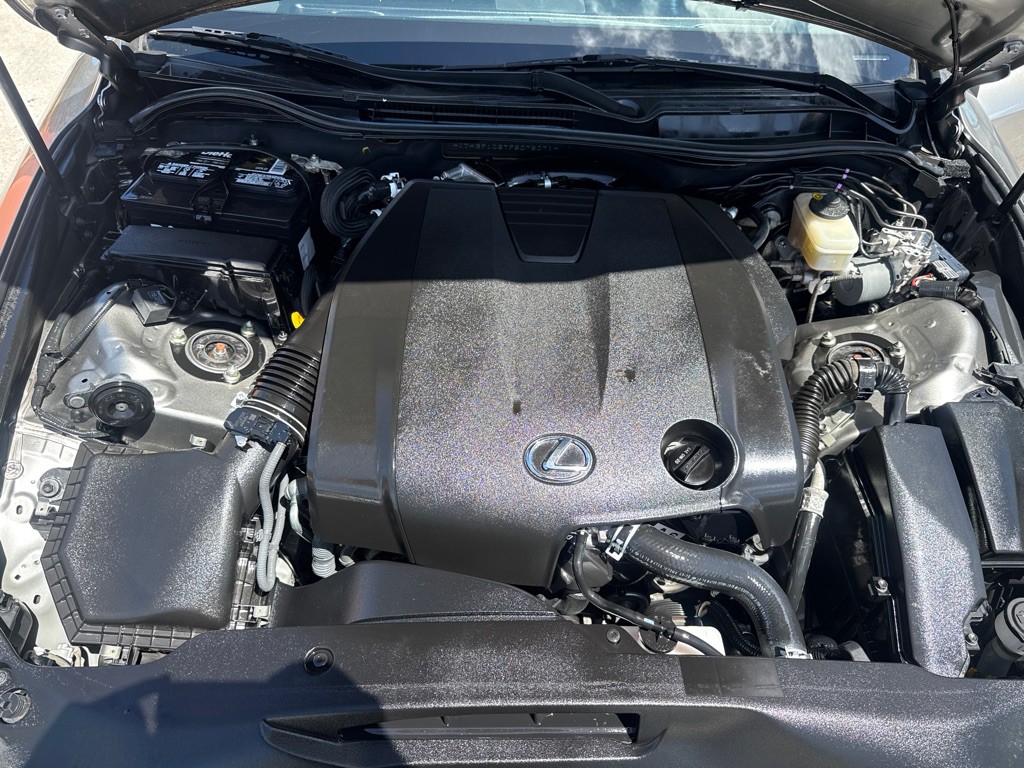 2015 Lexus IS Image 25