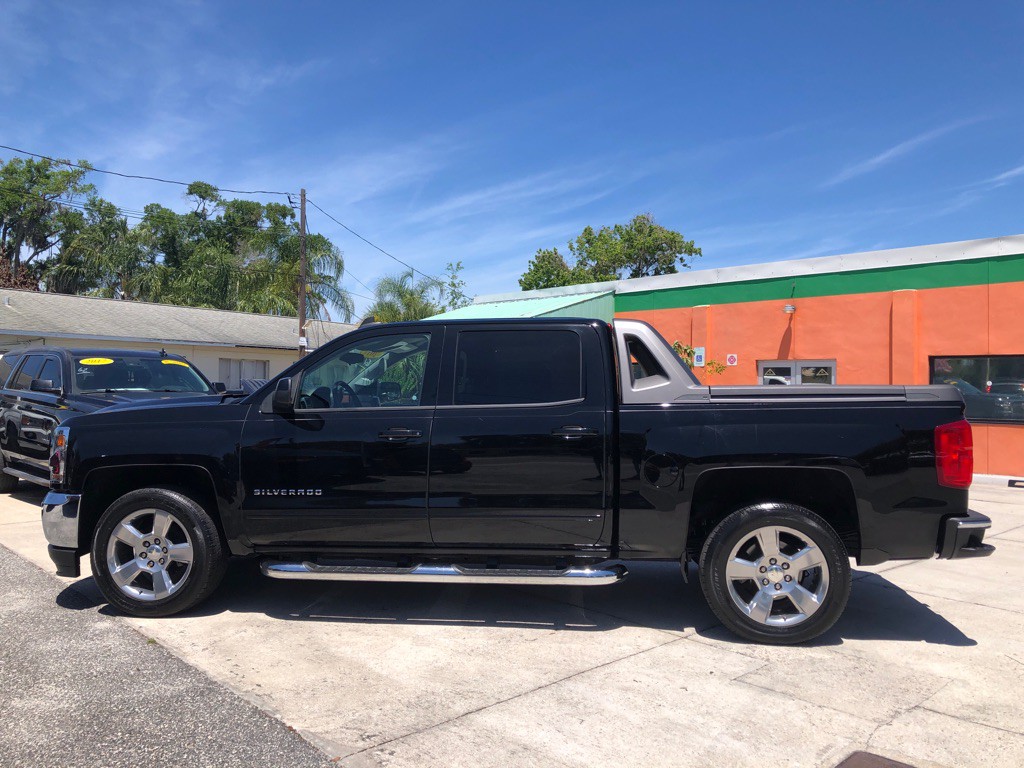 2017 Chevrolet Silverado 1500 Image 4