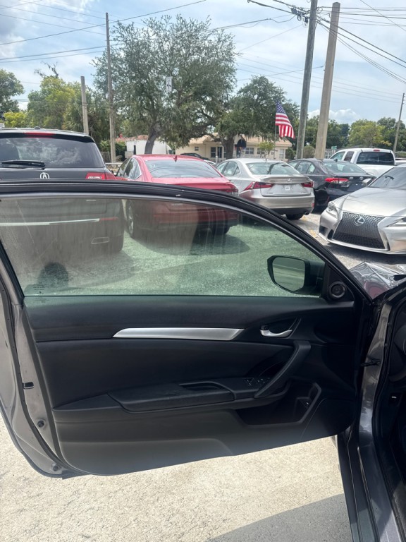 2019 Honda Civic Image 19