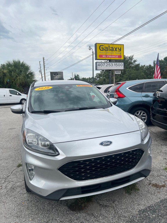 2020 Ford Escape Image 3