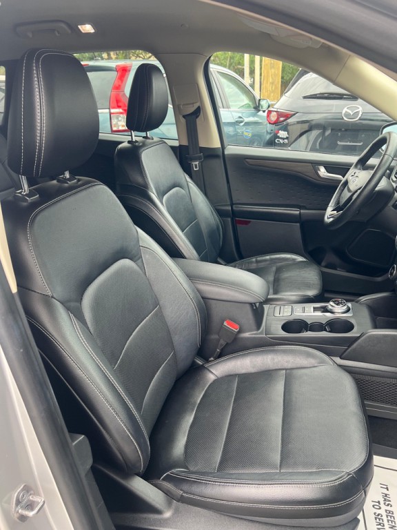 2020 Ford Escape Image 14