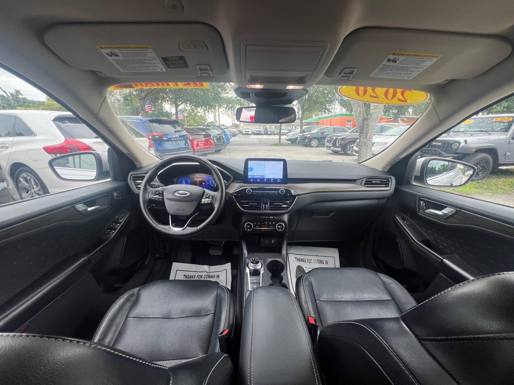 2020 Ford Escape Image 15