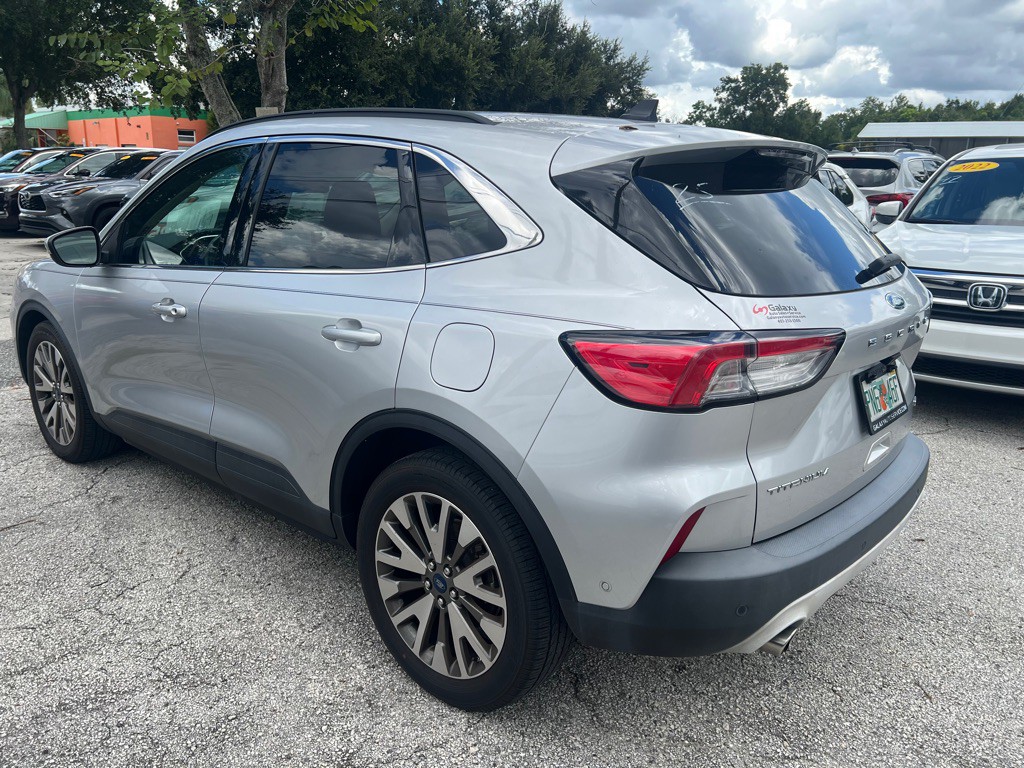 2020 Ford Escape Image 24