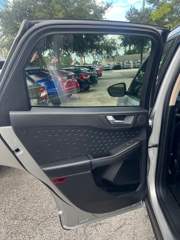 2020 Ford Escape Image 41