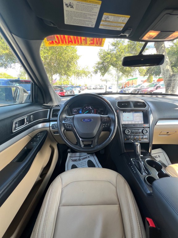 2017 Ford Explorer Image 23
