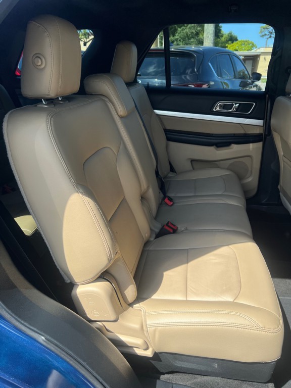2017 Ford Explorer Image 34