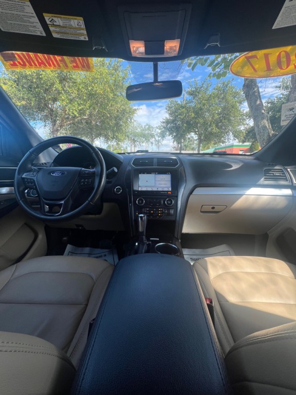 2017 Ford Explorer Image 41