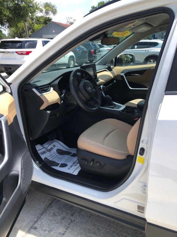 2021 Toyota Rav4 Image 6