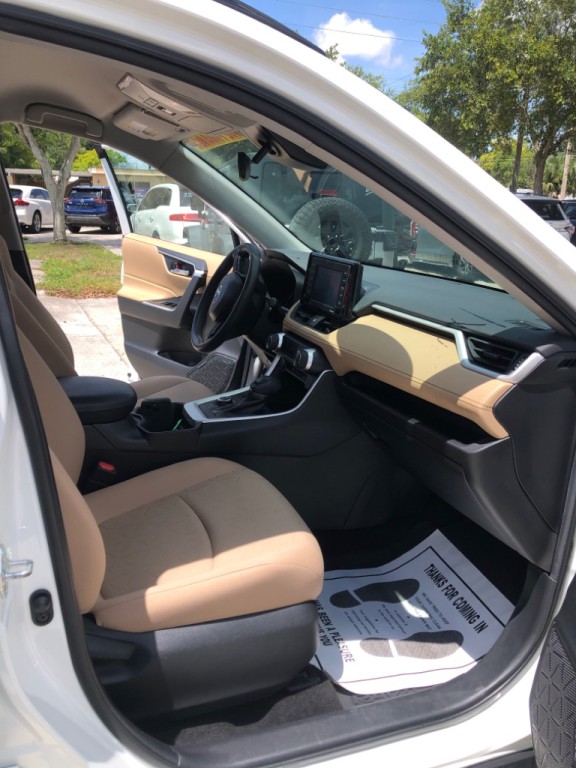 2021 Toyota Rav4 Image 10
