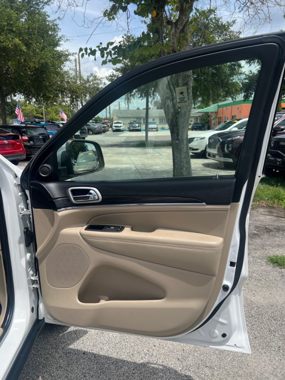 2021 Jeep Grand Cherokee Image 13
