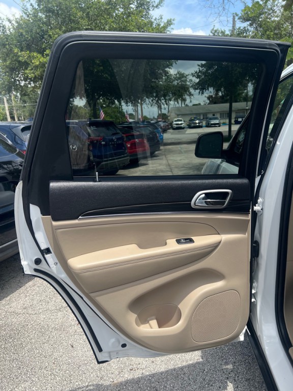 2021 Jeep Grand Cherokee Image 17