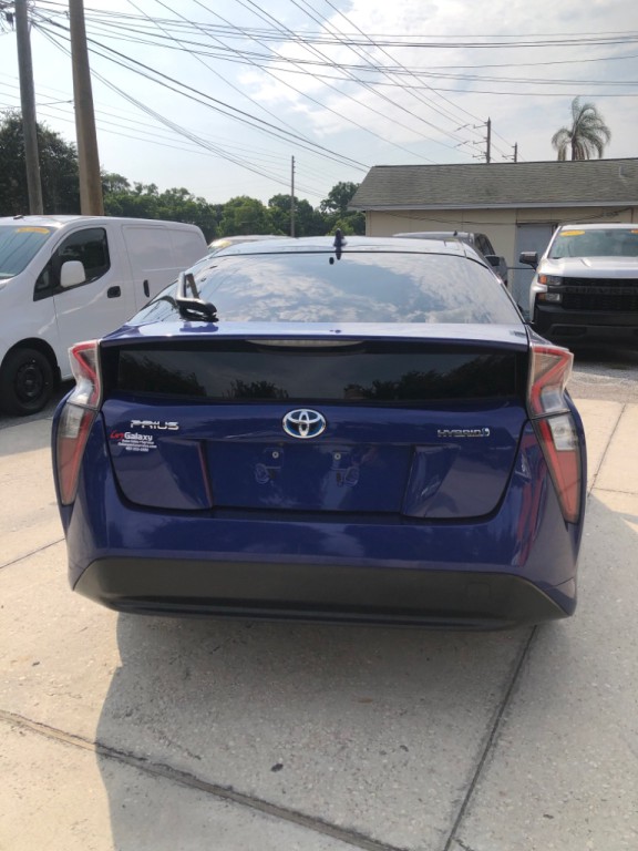 2016 Toyota Prius Image 3