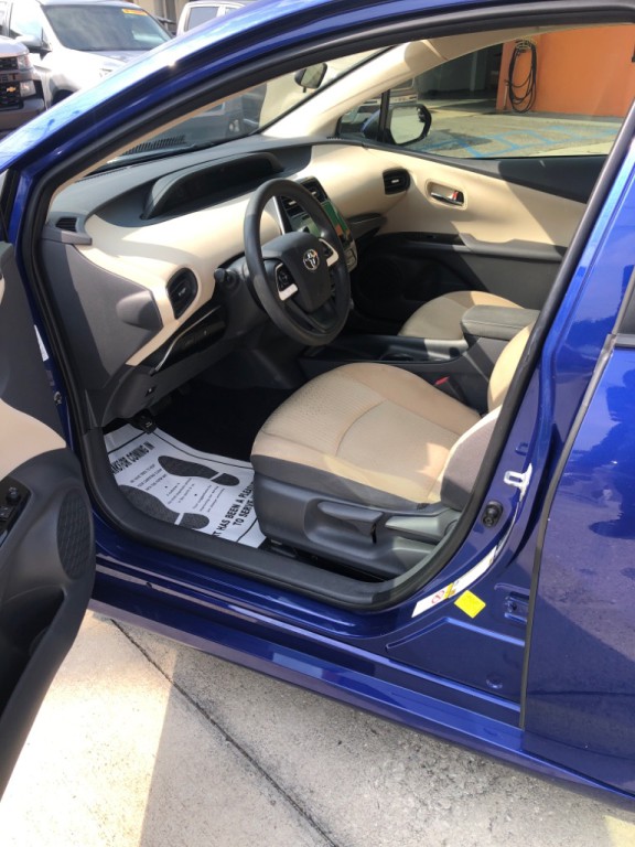2016 Toyota Prius Image 6