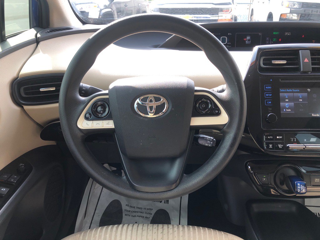 2016 Toyota Prius Image 11