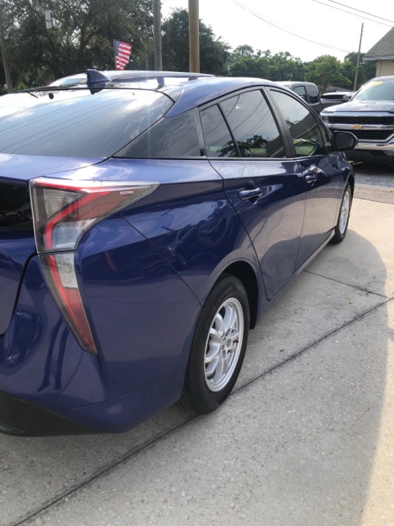 2016 Toyota Prius Image 19