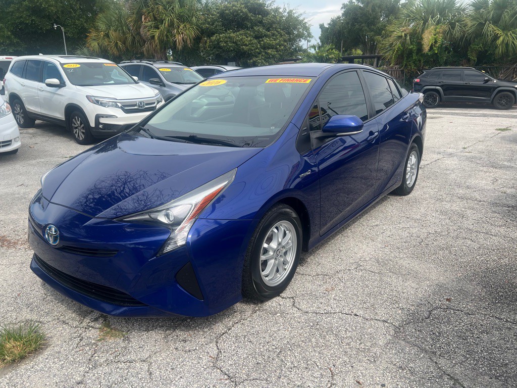 2016 Toyota Prius Image 28
